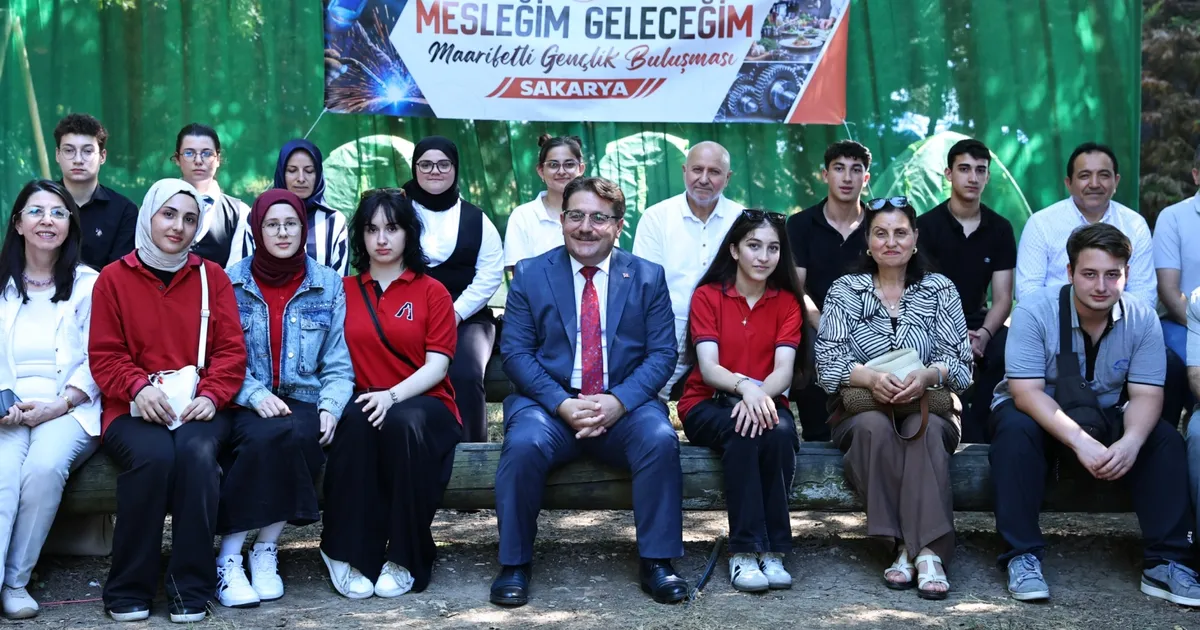 Sakarya’da “Mesleğim Geleceğim, Marifetli Gençlik Buluşması” Macera Park’ta gerçekleştirildi