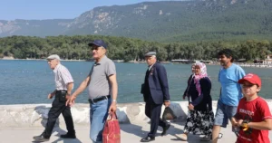 Muğla Büyükşehir Belediyesi, şehit aileleri ve gazilere yönelik düzenlediği tekne