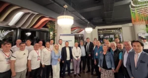 TSP, Küresel Gazeteciler Konseyi (KGK) heyetini Taşkent'teki Beşkazan Restoranı'nda ağırladı.