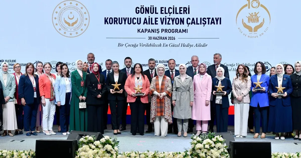 Aile ve Sosyal Hizmetler Bakanı Mahinur Özdemir Göktaş, koruyucu aile