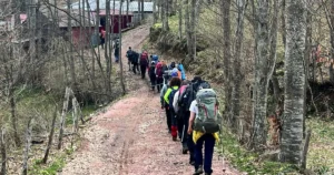 AKUT Arama Kurtarma Derneği, havaların ısınmasıyla birlikte doğaya çıkan yürüyüş