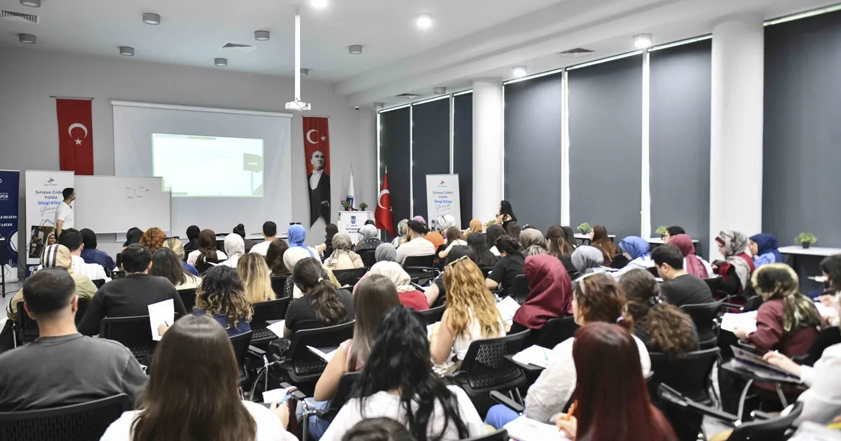 Ankara’da öğretmen adaylarına ücretsiz sınav kampı