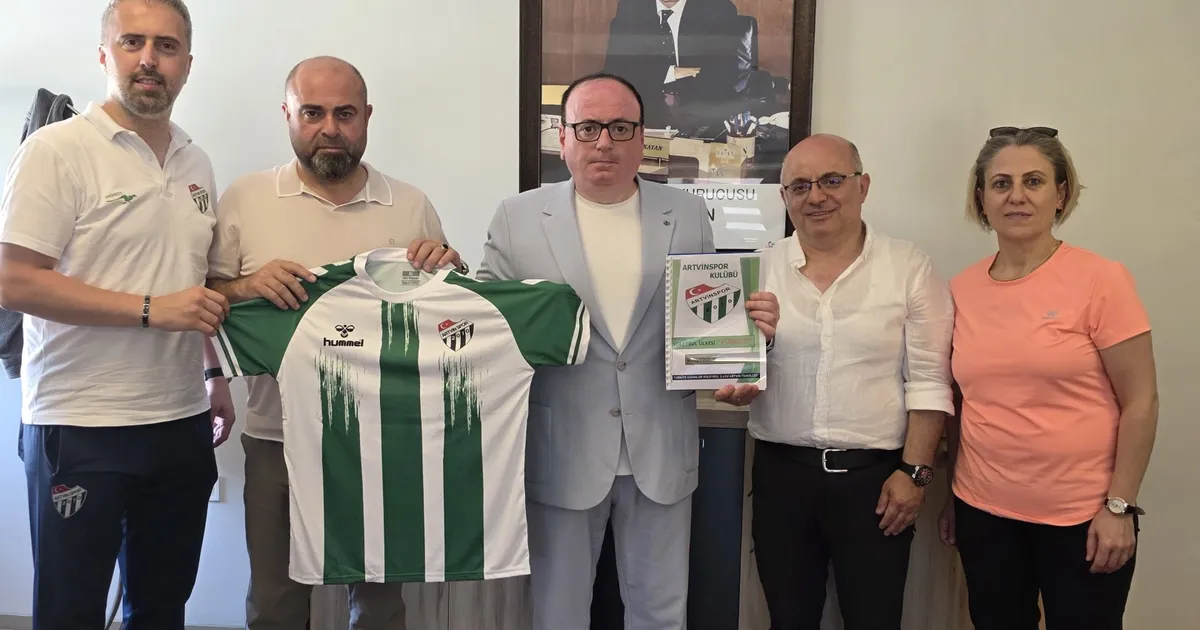 Artvinspor Kulübü yönetimi, yeniden kurulması planlanan Türkiye Kadınlar 2. Ligi