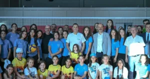 Balıkesir Büyükşehir Belediye Başkanı Ahmet Akın, Ali Hikmet Paşa Spor