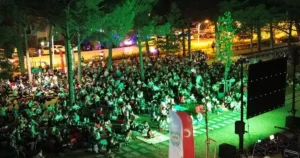 Bursa'da İznik Belediyesi dördüncüsünü gerçekleştirdiği yaz etkinlikleri animasyon film gösterimiyle