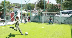 Osmangazi’de yaşayan her çocuğun spor yaparak sağlıklı bir şekilde büyümesini