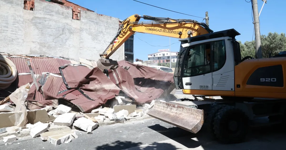 Bursa Osmangazi’de kaçak depoya af yok