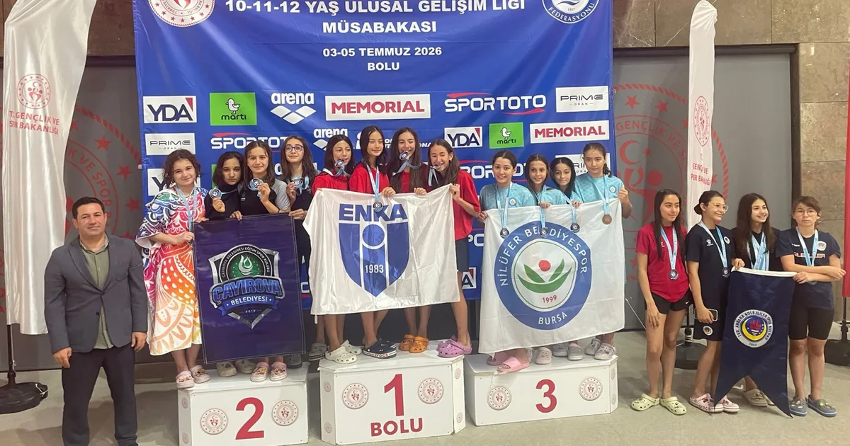 Çayırovalı yüzücüler, bölgeden 25 madalya ile döndü