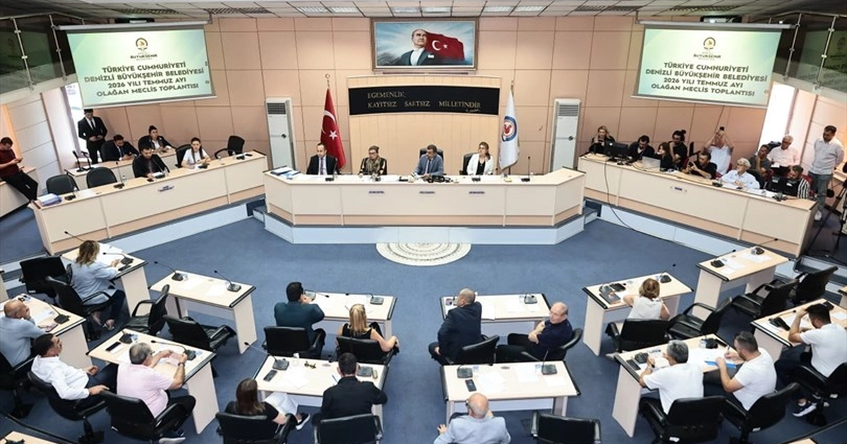 Denizli’de öğrenci ve ailelere üçlü destek paketi