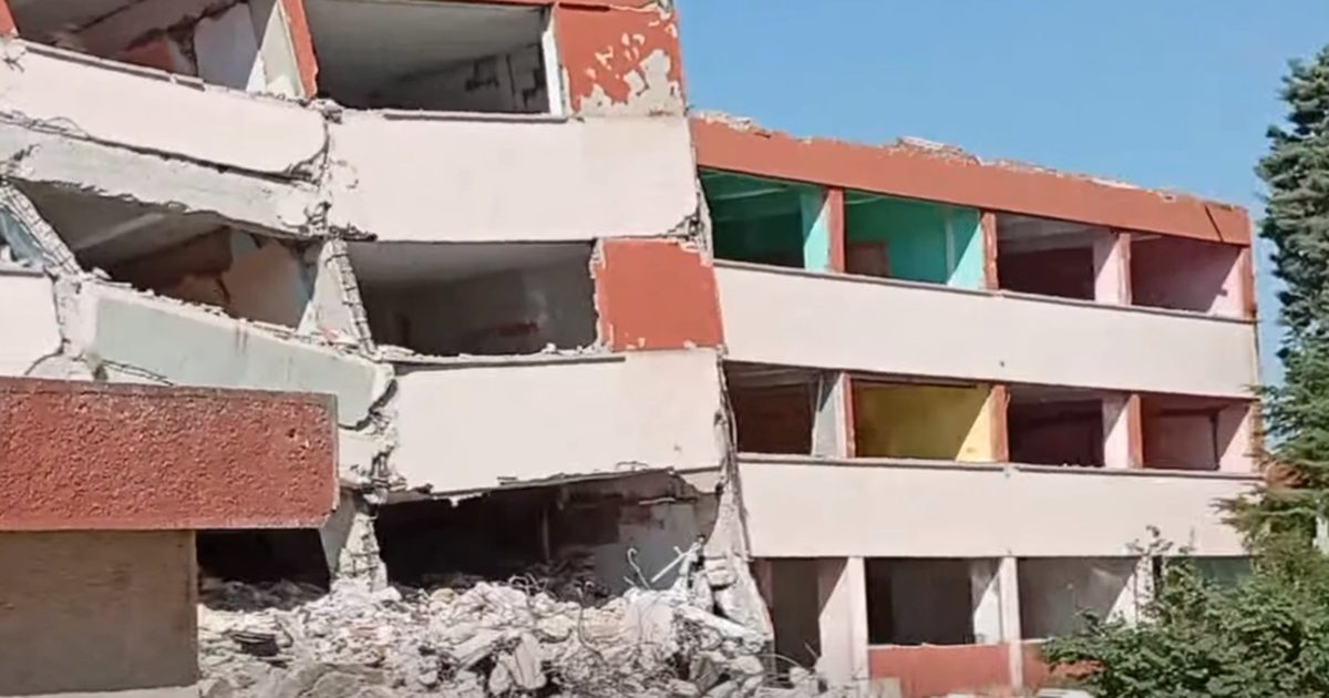 Edirne Keşan’da yıkım tamamlandı… Gözler yeni okulun yapımında