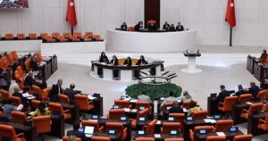TBMM Genel Kurulu'nda en düşük emekli aylığının artırılmasını da içeren