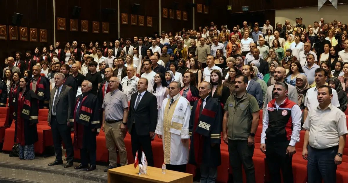 ERÜ Veteriner Fakültesi yeni mezunlarını verdi