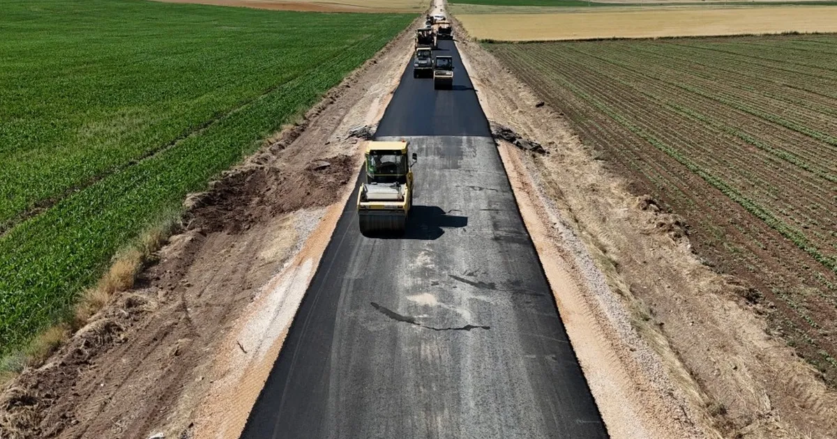 Eskişehir’de yol çalışmaları aralıksız sürüyor