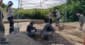 Eti Bakır, Samsun'un Bafra ilçesindeki İkiztepe Höyüğü kazılarına verdiği desteği