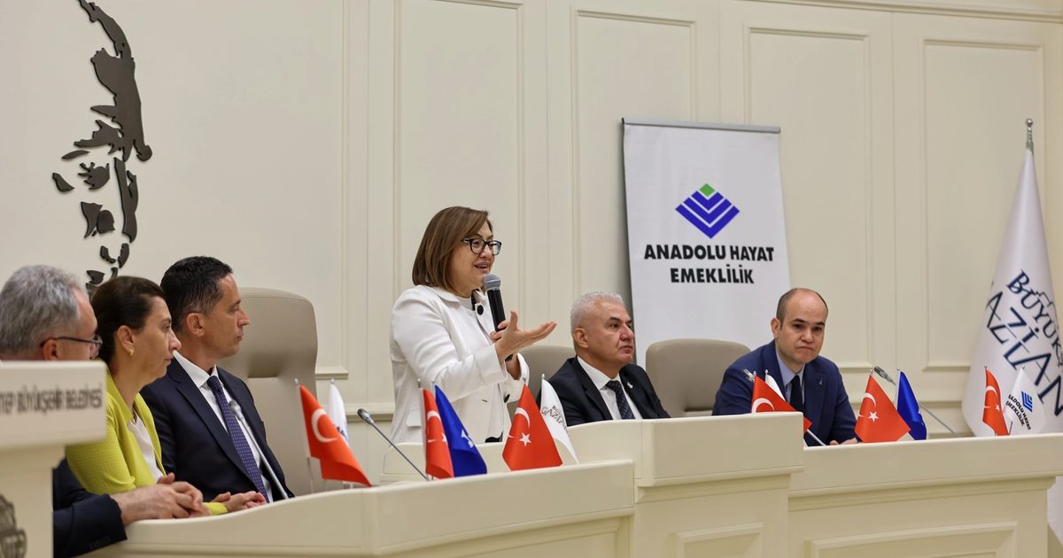 Gaziantep Büyükşehir personeline grup hayat sigortası