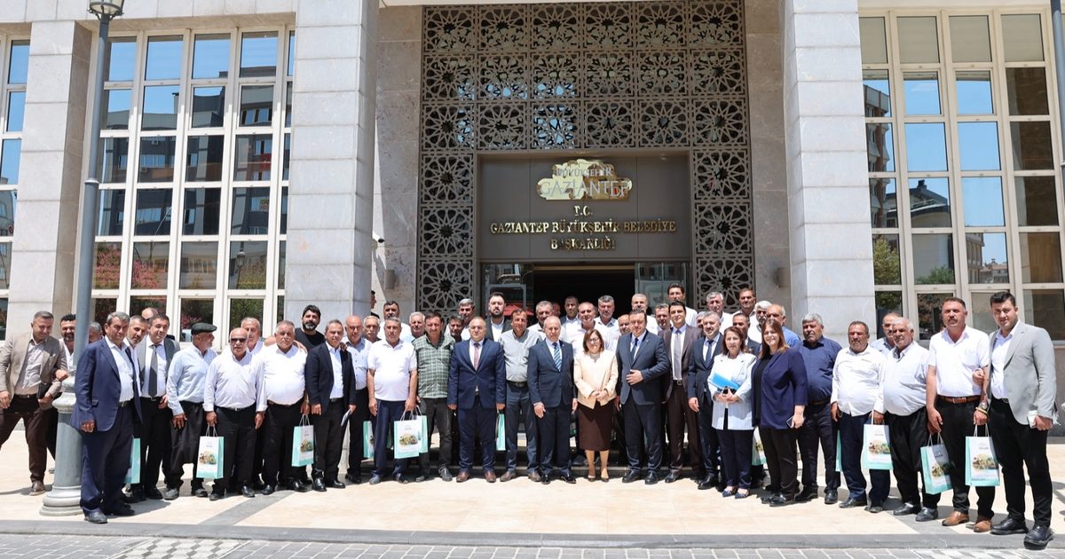 Gaziantep Şehitkamil’de Başkan Şahin muhtarlarla buluştu