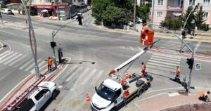 Kocaeli Büyükşehir Belediyesi, kent genelindeki sinyalizasyon sistemlerinin daha verimli çalışması