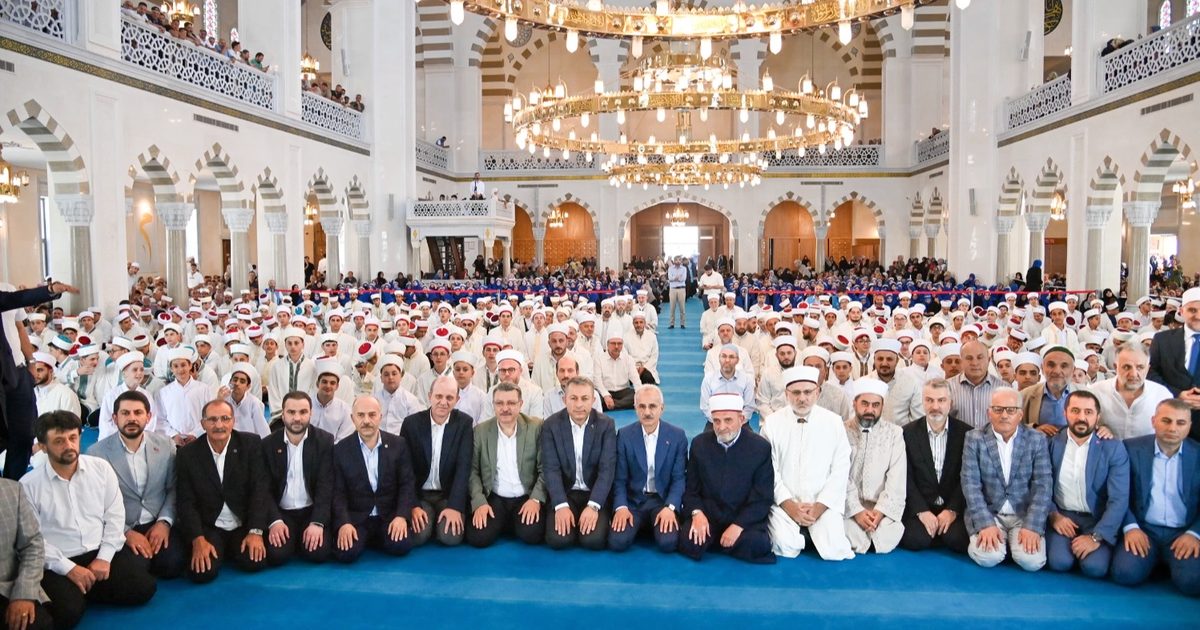 Hafızlara toplu icazet merasimi