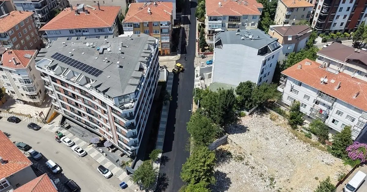 İstanbul Maltepe’de asfalt seferberliği sürüyor