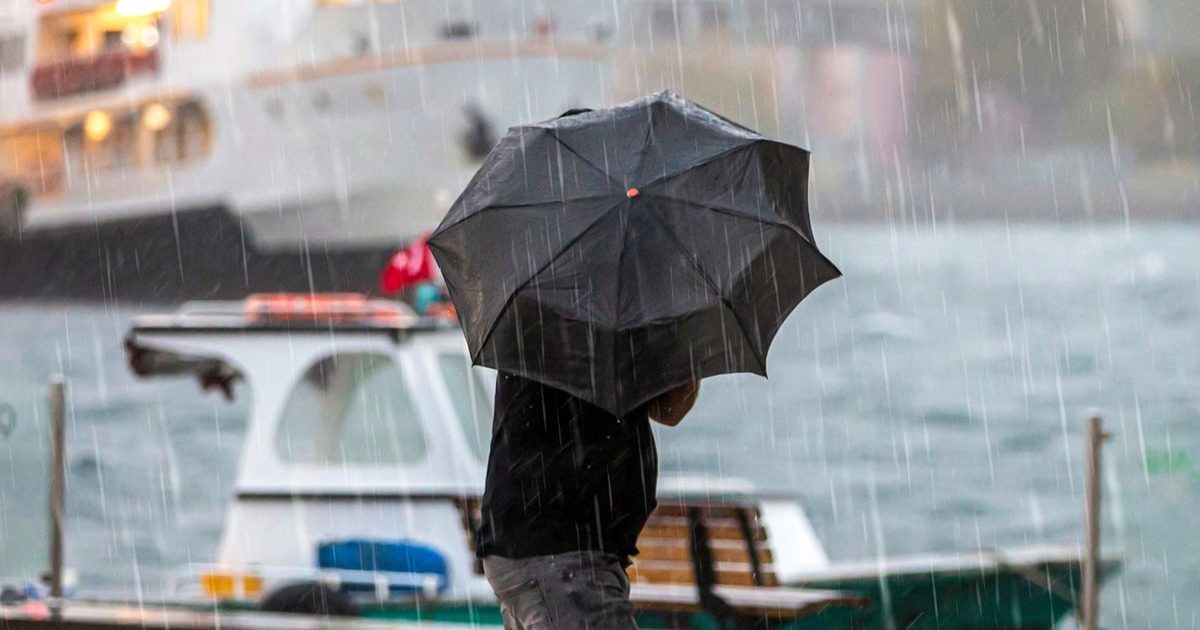 İstanbul’a sağanak ve kuvvetli poyraz uyarısı… Sıcaklıklar 4 derece düşecek