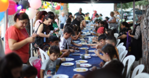 Karabağlar Belediyesi'nin mahalle kültürünü yeniden canlandırmak, kuşaklar arası dayanışmayı güçlendirmek