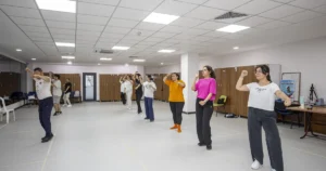 Mersin Büyükşehir Belediyesi’nin Macit Özcan Spor Tesisleri’nde düzenlediği Halk Oyunları