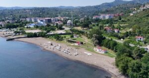 Ordu Büyükşehir Belediyesi bünyesine alınan Perşembe Kadınlar Plajı yapılan bakım,