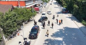 Düzce’de İl Emniyet Müdürlüğü ekiplerince gerçekleştirilen tatbikatı gerçek sanarak korkan