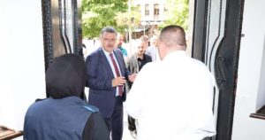 Trabzon Büyükşehir Belediye Başkanı Ahmet Metin Genç, Meydan'da hayata geçirilen