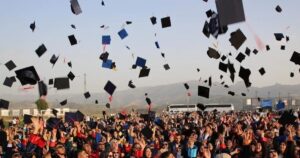 TÜİK'in 2025 yılı yükseköğretim istihdam göstergelerine göre, lisans mezunlarının kayıtlı