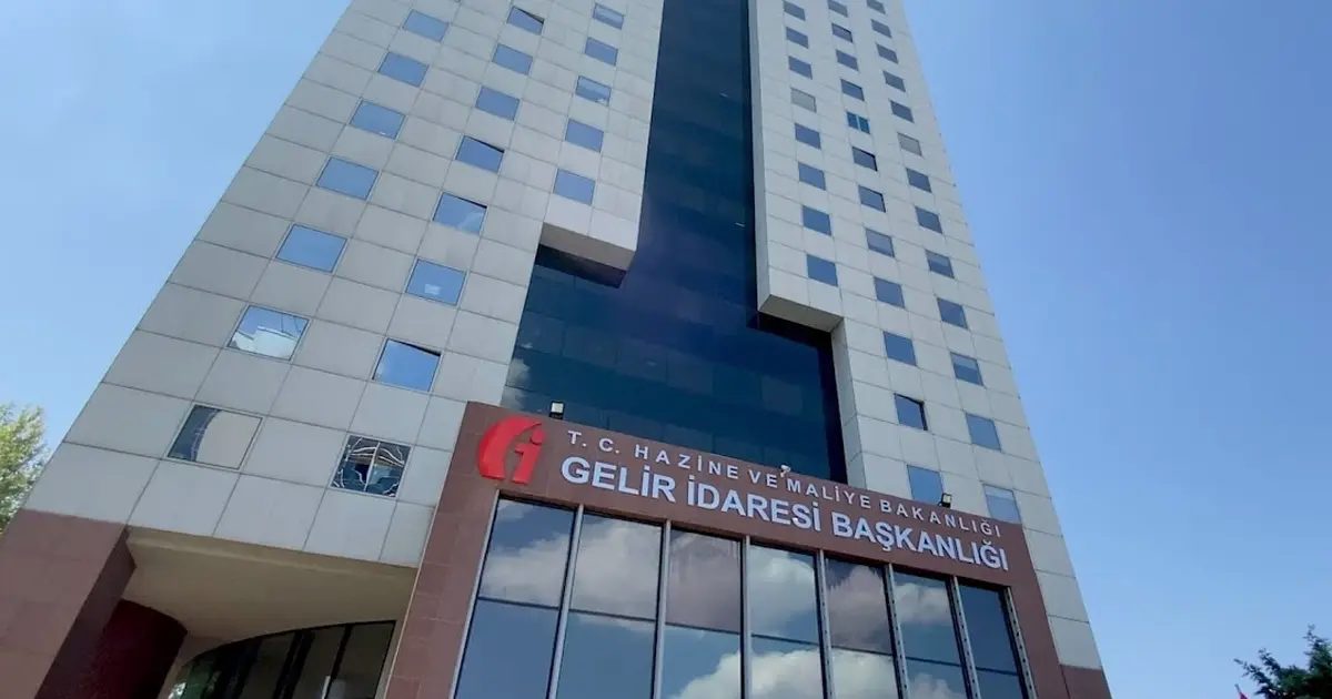 11 ilin defterdarlığına atama