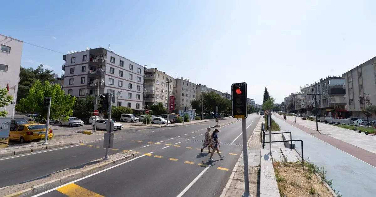 2 milyar liralık yatırımla İzmir yolları yenileniyor… 120 noktada çalışmalar tamamlandı