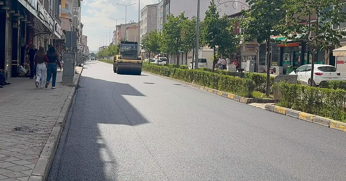 Ağrı Caddesi modern yüzüne kavuştu
