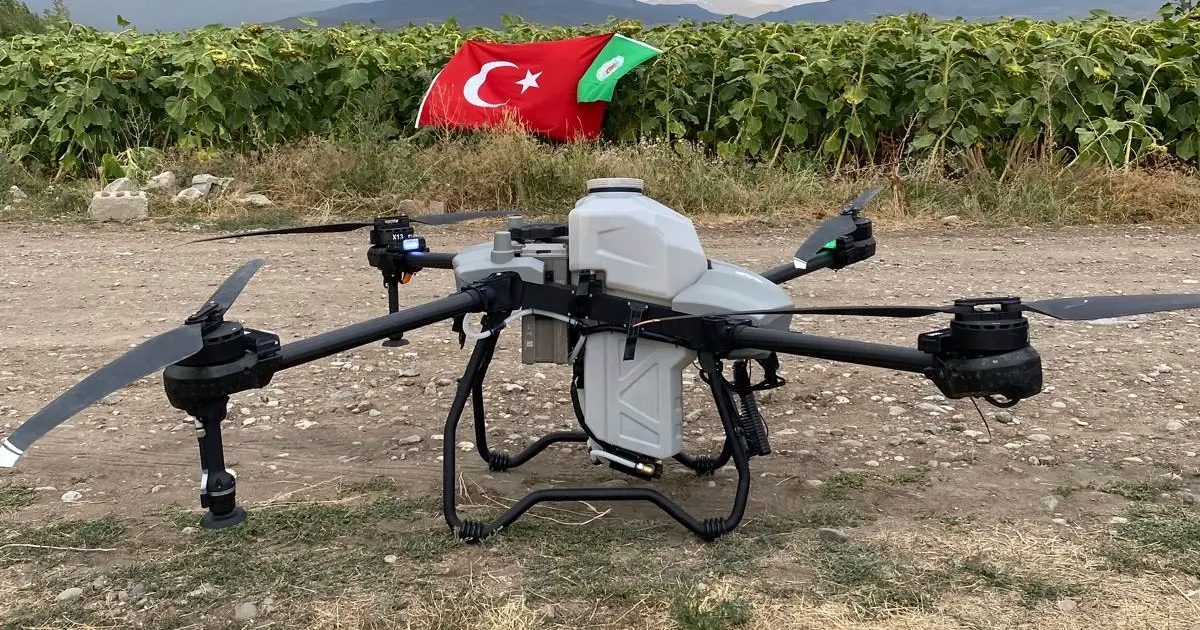 Ağrı’da tarımsal ilaçlamada teknoloji dönemi… Zirai drone sahaya indi