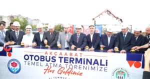 Trabzon Büyükşehir Belediyesi tarafından Akçaabat'a kazandırılacak yeni otogarın temel atma