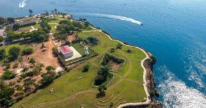 Antalya Muratpaşa Belediyesi, tüm parklarında uyguladığı akıllı sulama sistemiyle Temmuz