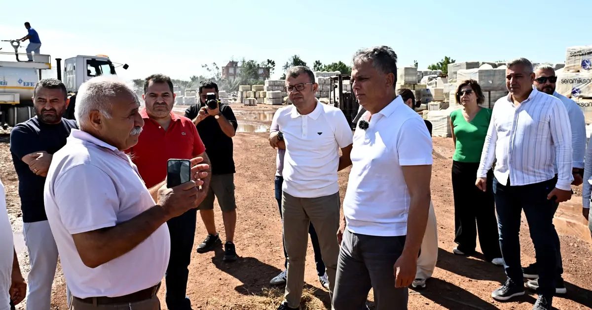 Antalya Muratpaşa’daki yangın bölgesine ‘geçmiş olsun’ ziyareti