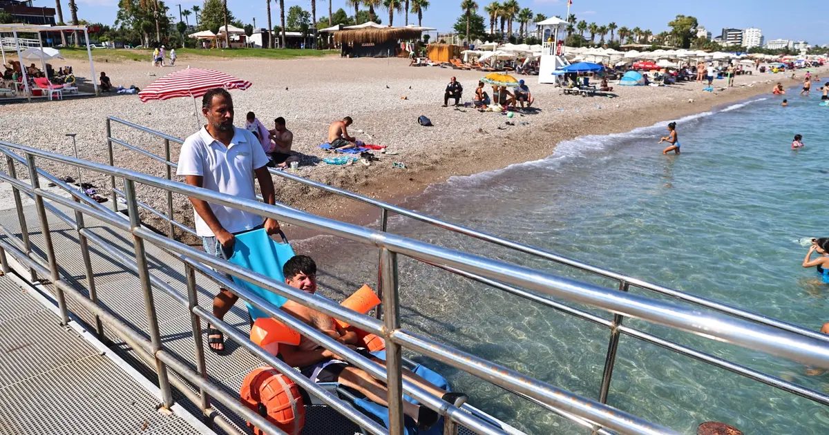 Antalya’da engelsiz plajlara yoğun ilgi