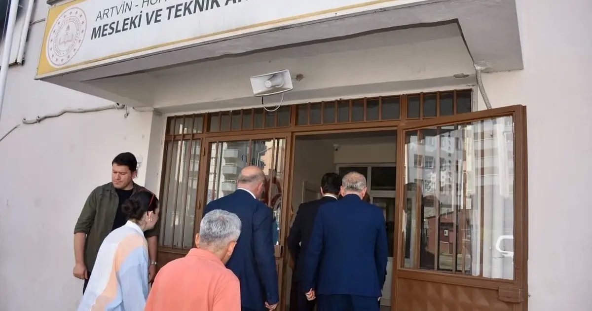Artvin Hopa’da Kaymakam Karakaya’dan okullara inceleme