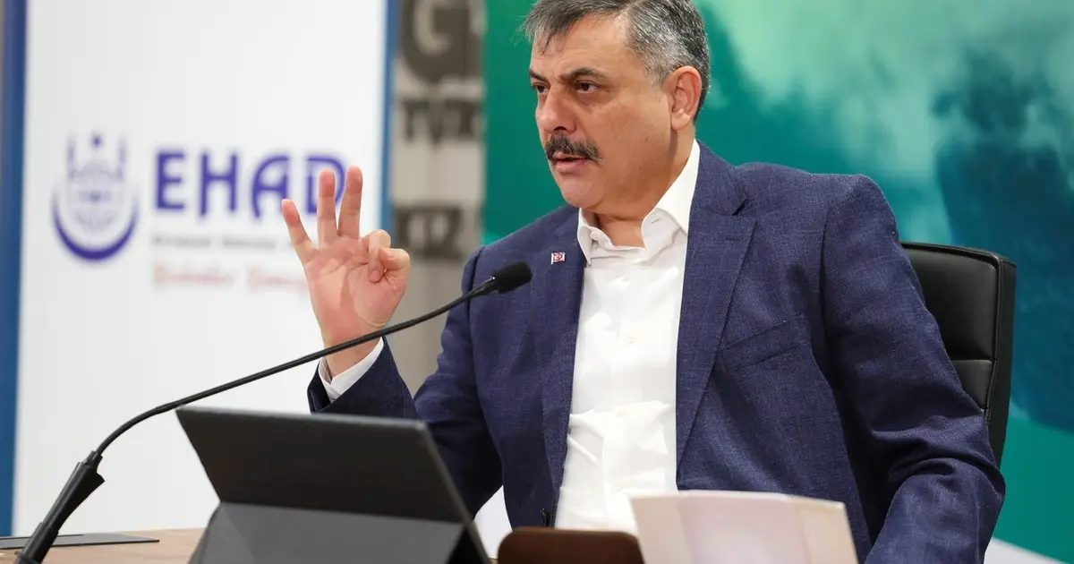 Bakan Çiftçi, hafızlarla “İhyâ ve İnşâ Kampı” kapanışında buluştu