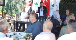 Bursa'da Osmangazi Belediye Başkanı Erkan Aydın, mahalle buluşmaları kapsamında kırsal