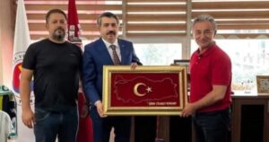 Yıldırım Belediye Başkanı Oktay Yılmaz, Bursa ile Iğdır arasındaki gönül
