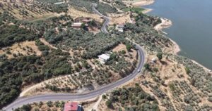 İzmir Büyükşehir Belediyesi, Beydağ’da yıllardır bölge halkının büyük zorluk yaşadığı