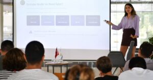 Beylikdüzü Belediyesi, SMART TALKS etkinlikleriyle teknoloji, girişimcilik, bilim ve kişisel