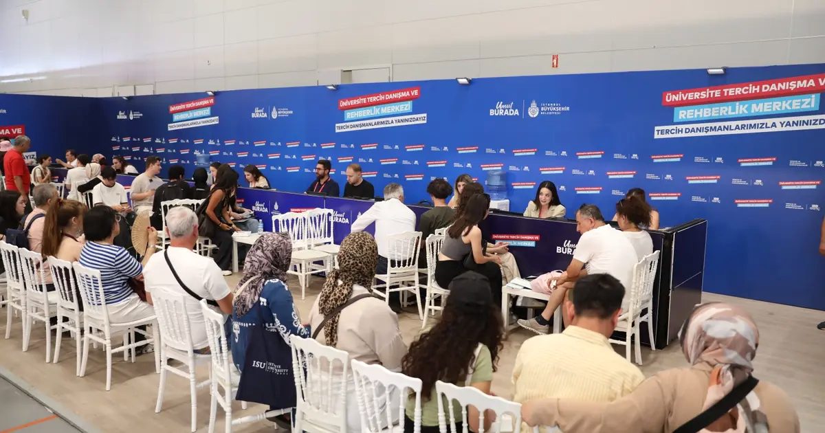 Binlerce gencin üniversite tercihlerine İBB katkısı