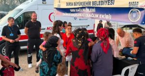 Bursa Büyükşehir Belediyesi, mevsimlik tarım işçileri ve ailelerinin ihtiyaçlarının yerinde