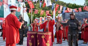 Bursa Büyükşehir Belediyesi’nin, Bursa’nın Fethi’nin 700’üncü yıl dönümü dolayısıyla 17