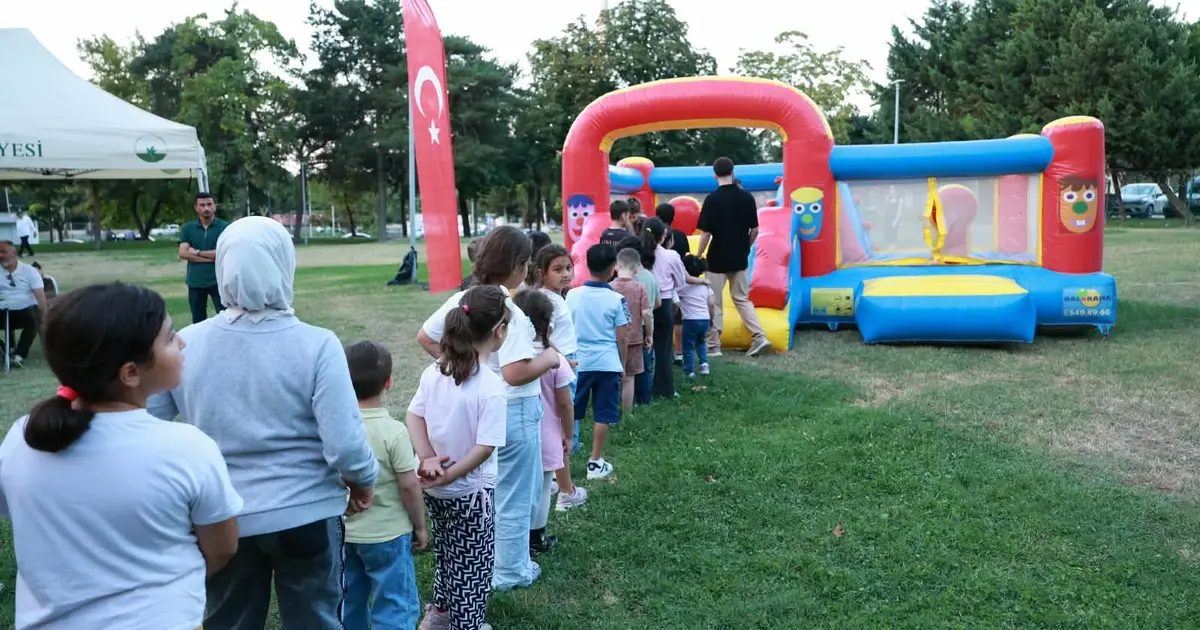 Bursa Merinos Parkı’nda şenlik rüzgarı esti