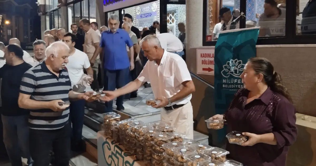 Bursa Nilüfer’den kandil simidi ikramı