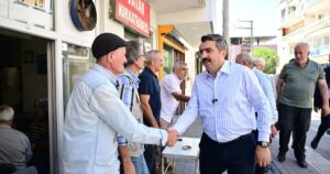Bursa'da Yıldırım Belediye Başkanı Oktay Yılmaz, Zümrütevler Mahallesi esnafıyla bir